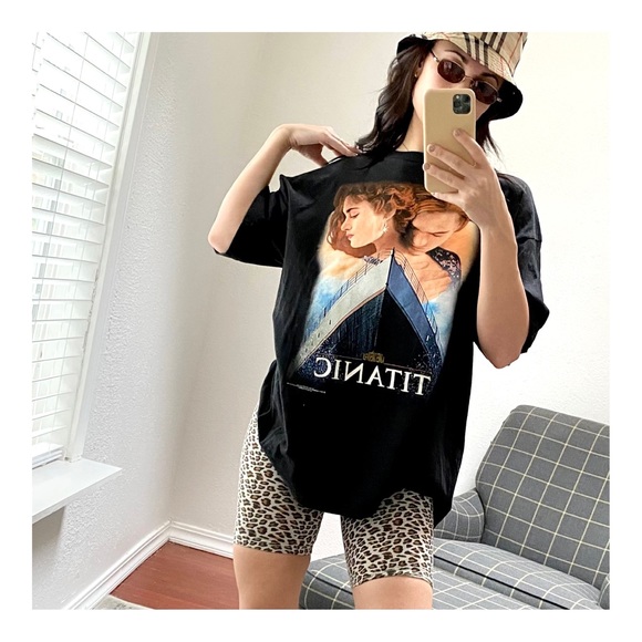 Titanic Tops - titanic • vintage RARE 1998 original movie graphic t-shirt